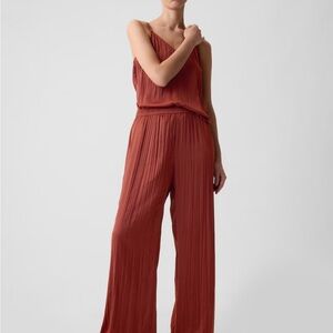 Gap Crinkle Texture Satin Pants Smoked Paprika Brown Size Large Pull On Rust